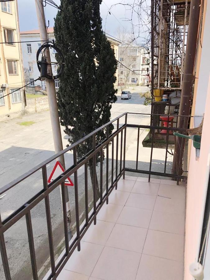1 Квартира Люкс У Моря Sukhumi Exterior foto
