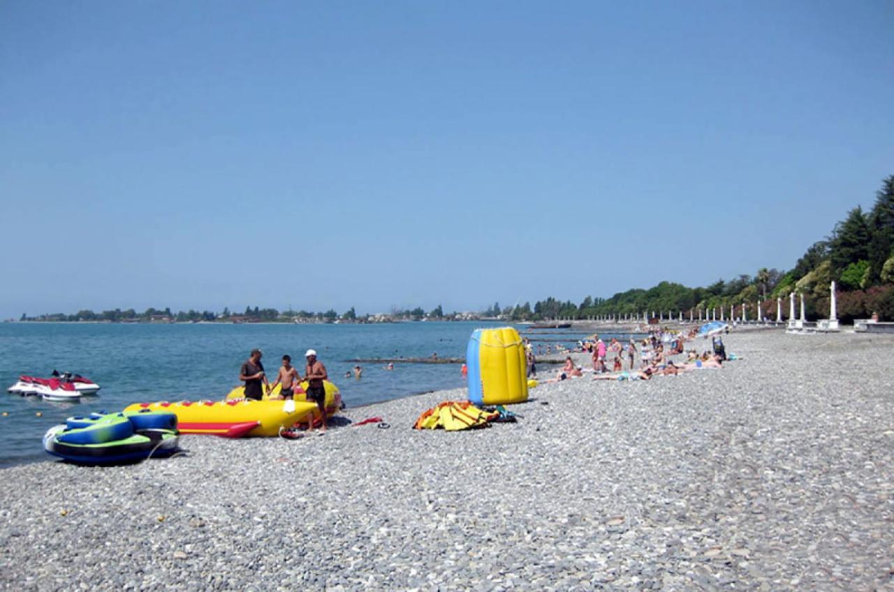 1 Квартира Люкс У Моря Sukhumi Exterior foto